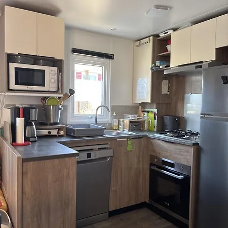 Hébergement de vacances Mobilhome 8 Personnes - 3 *